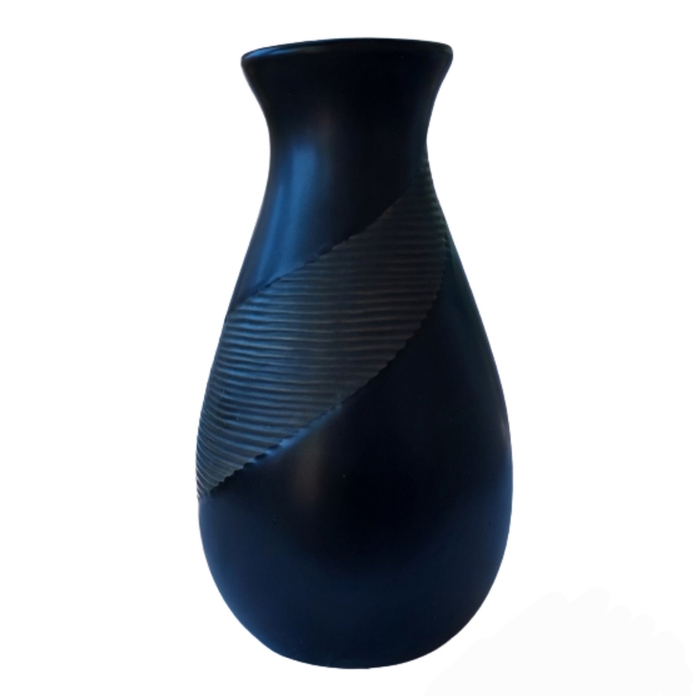 Pfaltzgraff Night Surf Black 1 Quart Carafe Vase